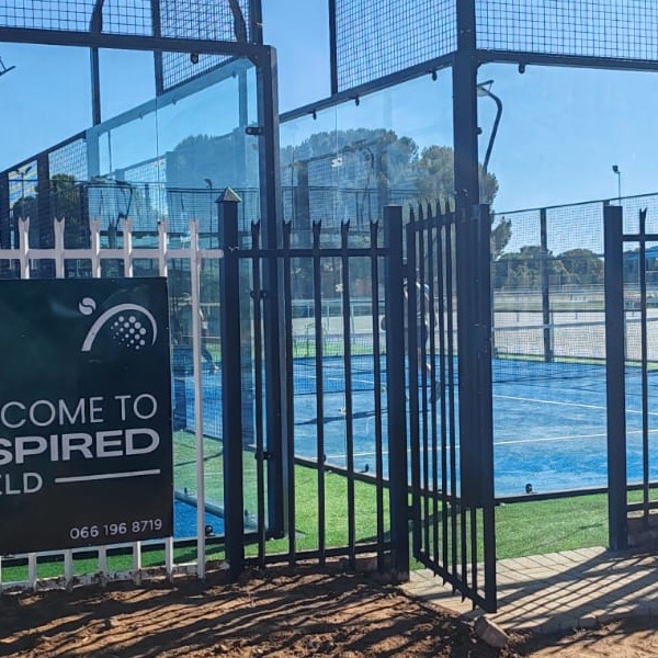 Indoor vs. Outdoor Padel Courts: